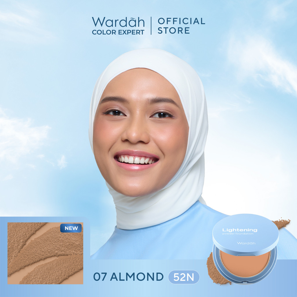 Wardah Lightening Powder Foundation Light Feel 12gr 07 Almond (52N)