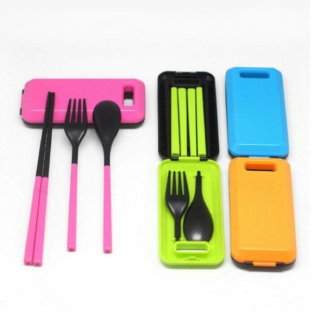 Sendok Travel Set Mini Bahan Plastik (Sendok, Garpu, Sumpit) Sendok Travel Set Mini Bahan Plastik (Sendok, Garpu, Sumpit)