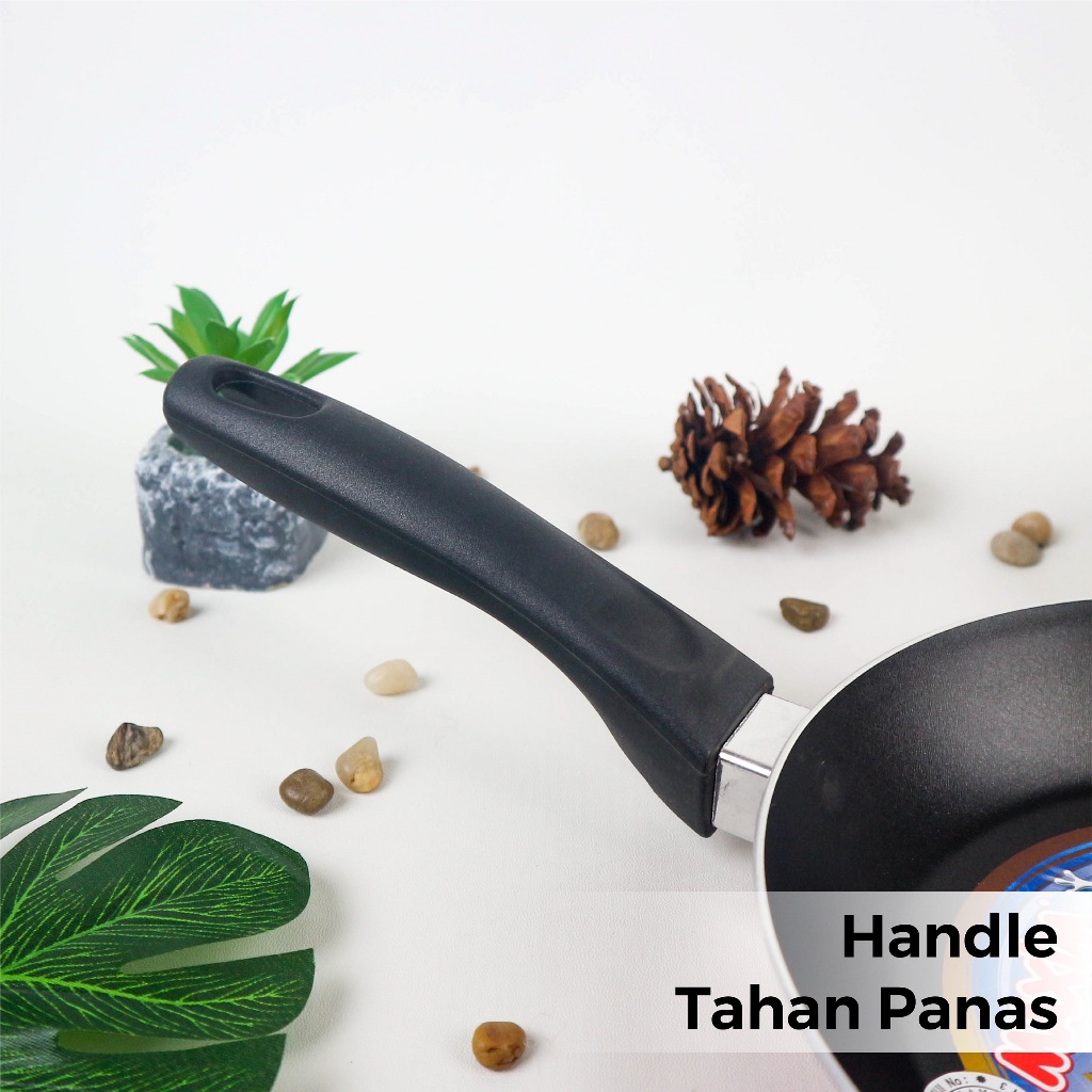 Maspion Maxim Valentino Teflon 18cm (Frypan Anti Lengket) Maspion Maxim Valentino Teflon 18cm (Frypan Anti Lengket)