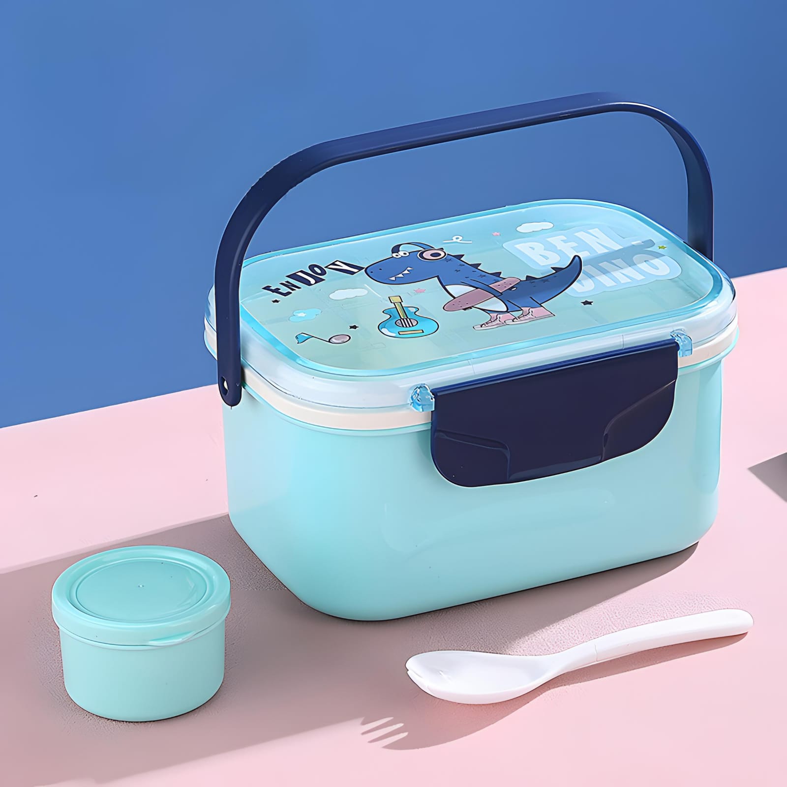 Lunch Box Susun Anak Karakter 2 Sekat 1600ml (Free Sendok + Tempat Kuah) (2572) Lunch Box Susun Anak Karakter 2 Sekat 1600ml (Free Sendok + Tempat Kuah) (2572)